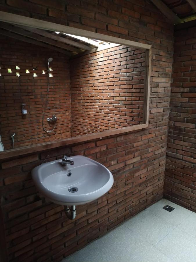 Hotel Omah Kayu Jagalan Magelang Zewnętrze zdjęcie